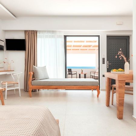 Plakakia Luxury Apartments Makrýgialos Buitenkant foto