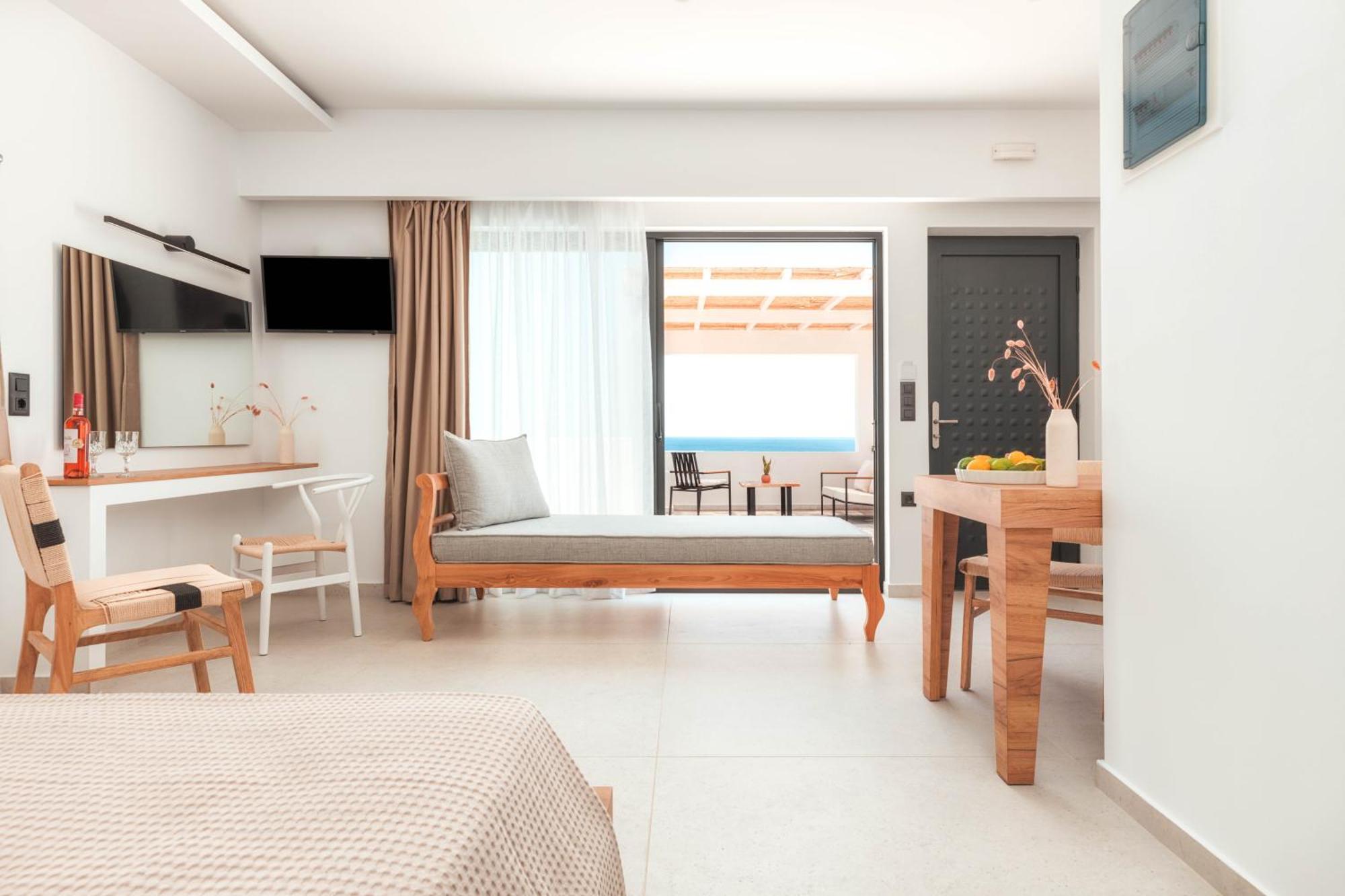 Plakakia Luxury Apartments Makrýgialos Buitenkant foto