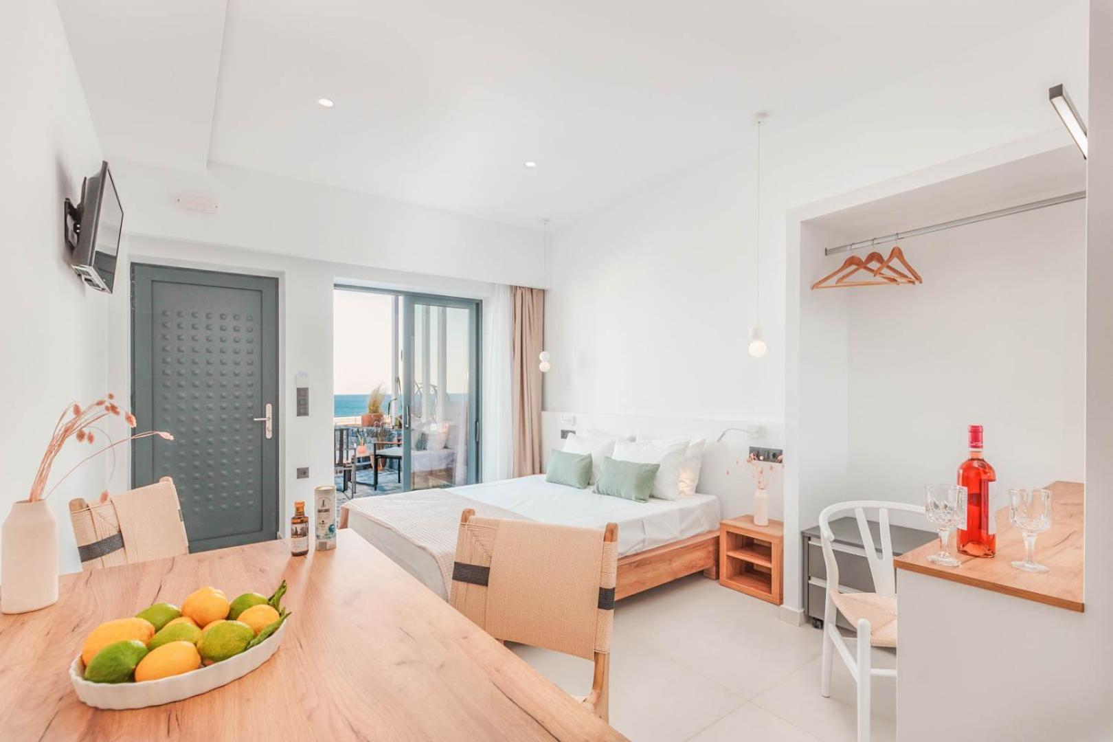 Plakakia Luxury Apartments Makrýgialos Buitenkant foto